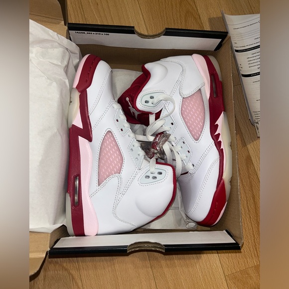 Retro 5 (White Red and Pink) GS - Picture 2 of 3